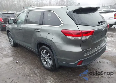 2017 Toyota Highlander Xle z USA, uszkodzony, nr VIN 5TDJZRFH5HS391781